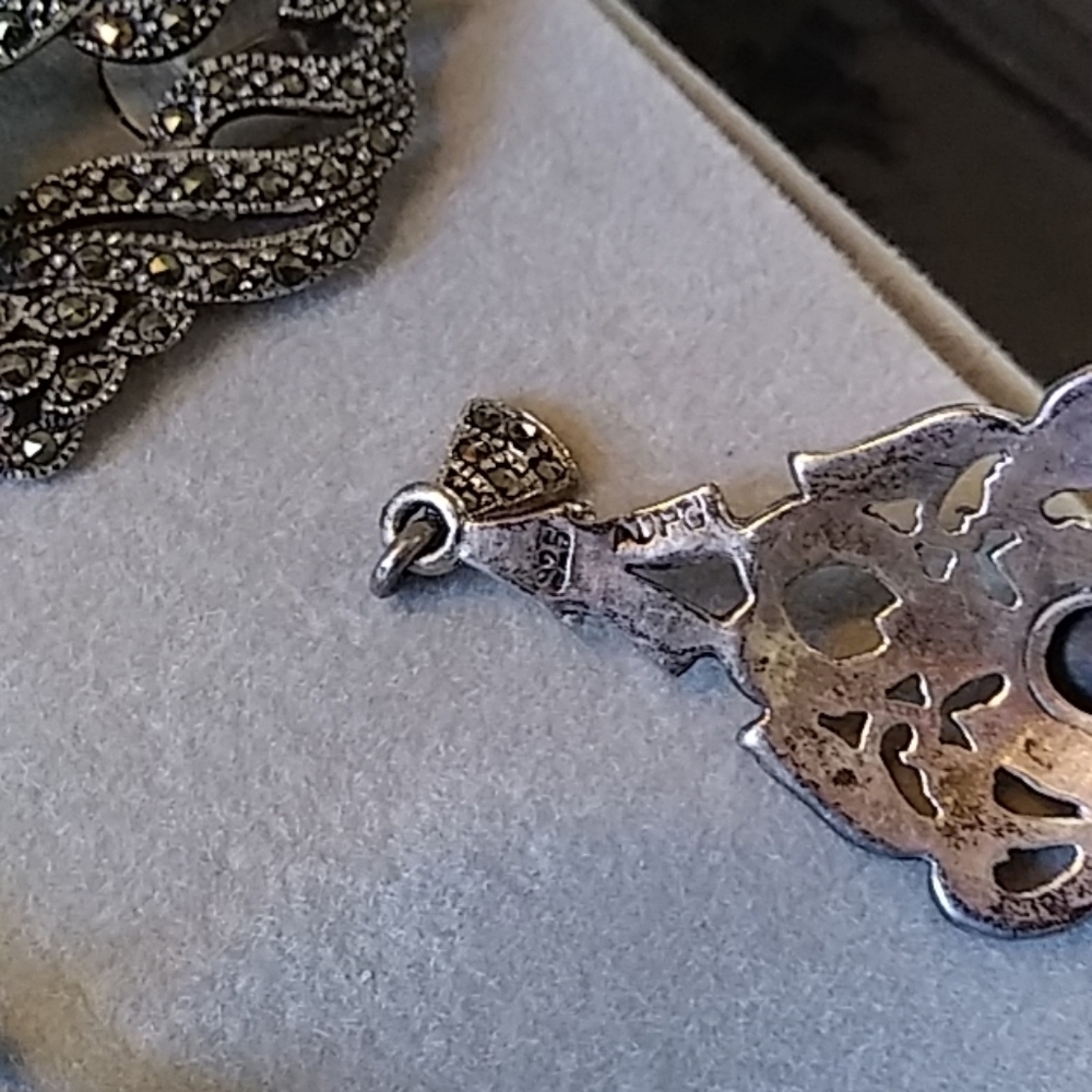 Albert David Sterling Silver, Pearls, Gems Brooch and Earring Set in Box - Picture 5 of 7